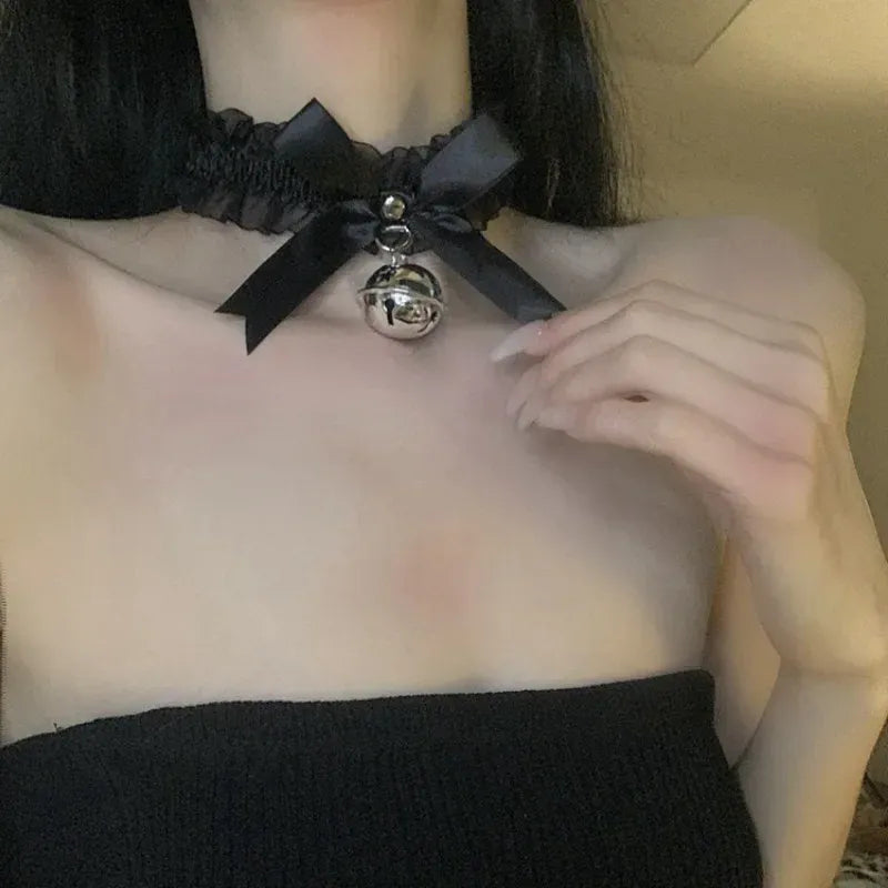 Choker Gargantilla de Encaje con Cascabel