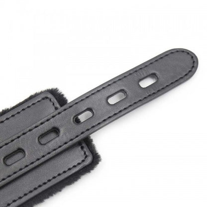 collar de cuero sintetico