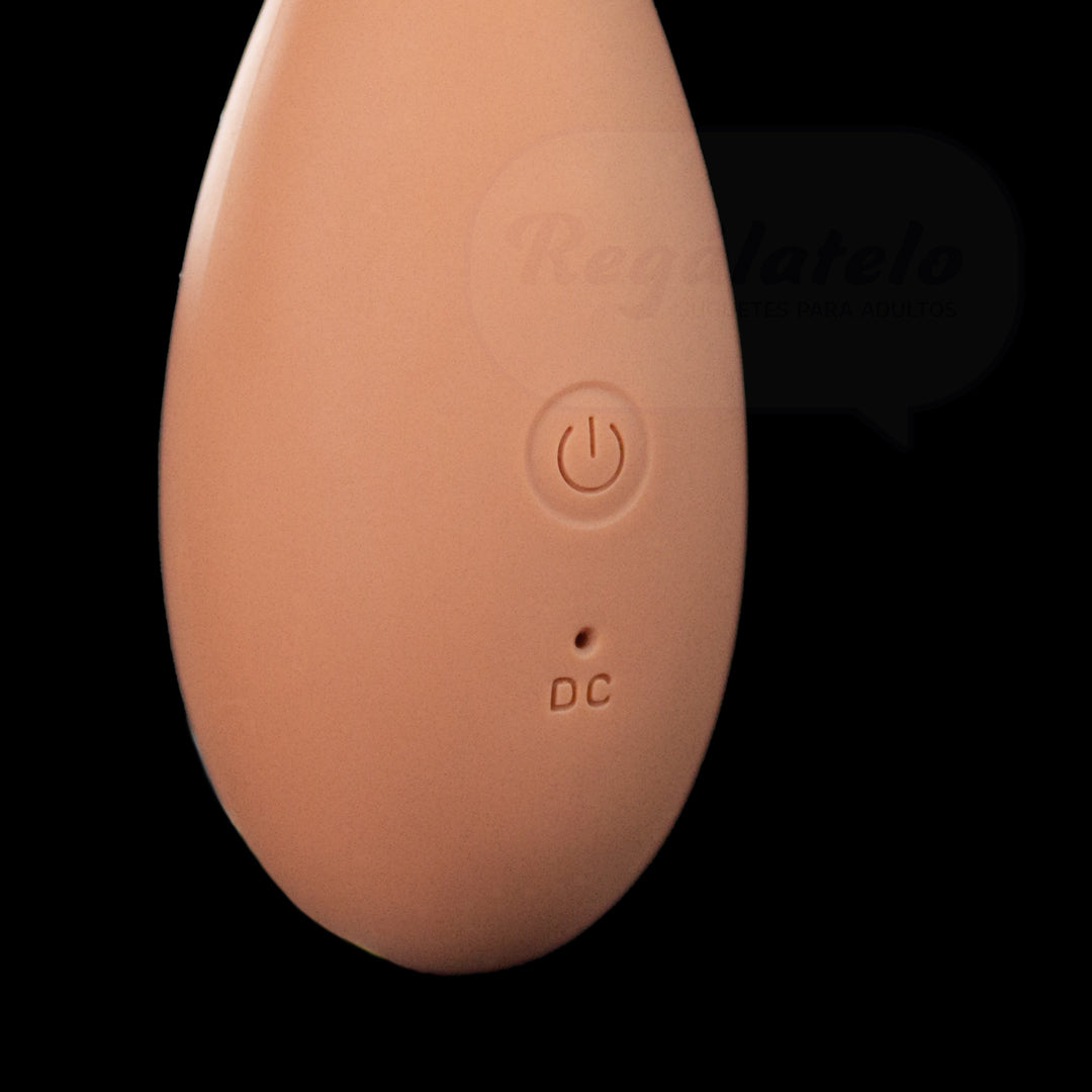 Mini masajeador Sweet Bear ultra silencioso con cabezal flexible silicona suave vista detalle carga