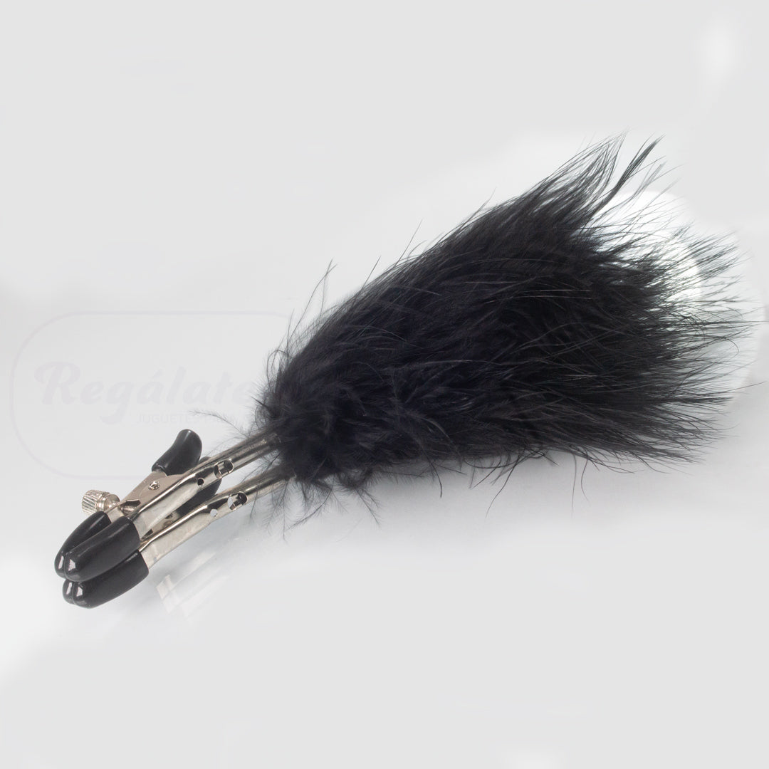 pinza de pezon plumas negro
